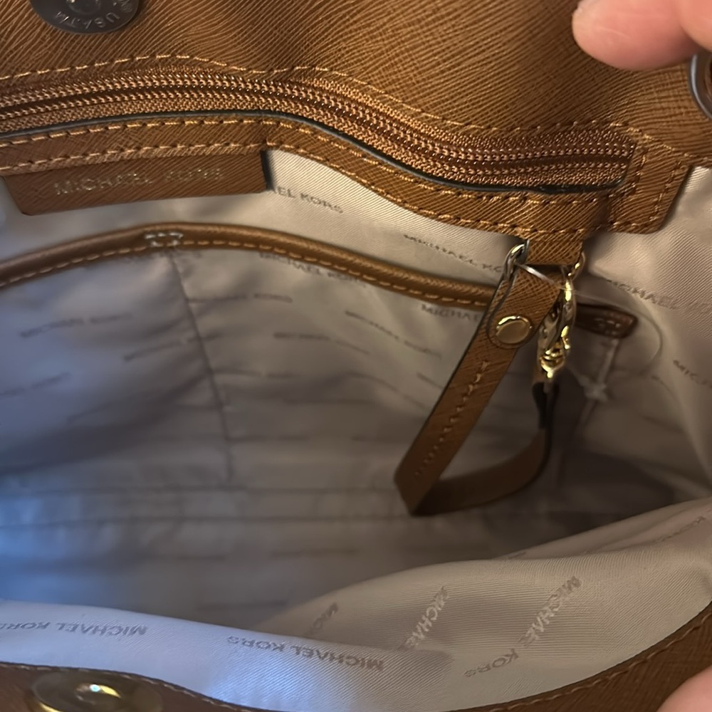 Michael Kors Womens Bag - Picture 9 of 10